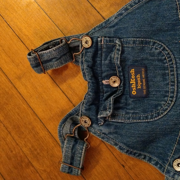 Size 18 months baby girls Oshkosh blue overalls - Picture 8 of 14